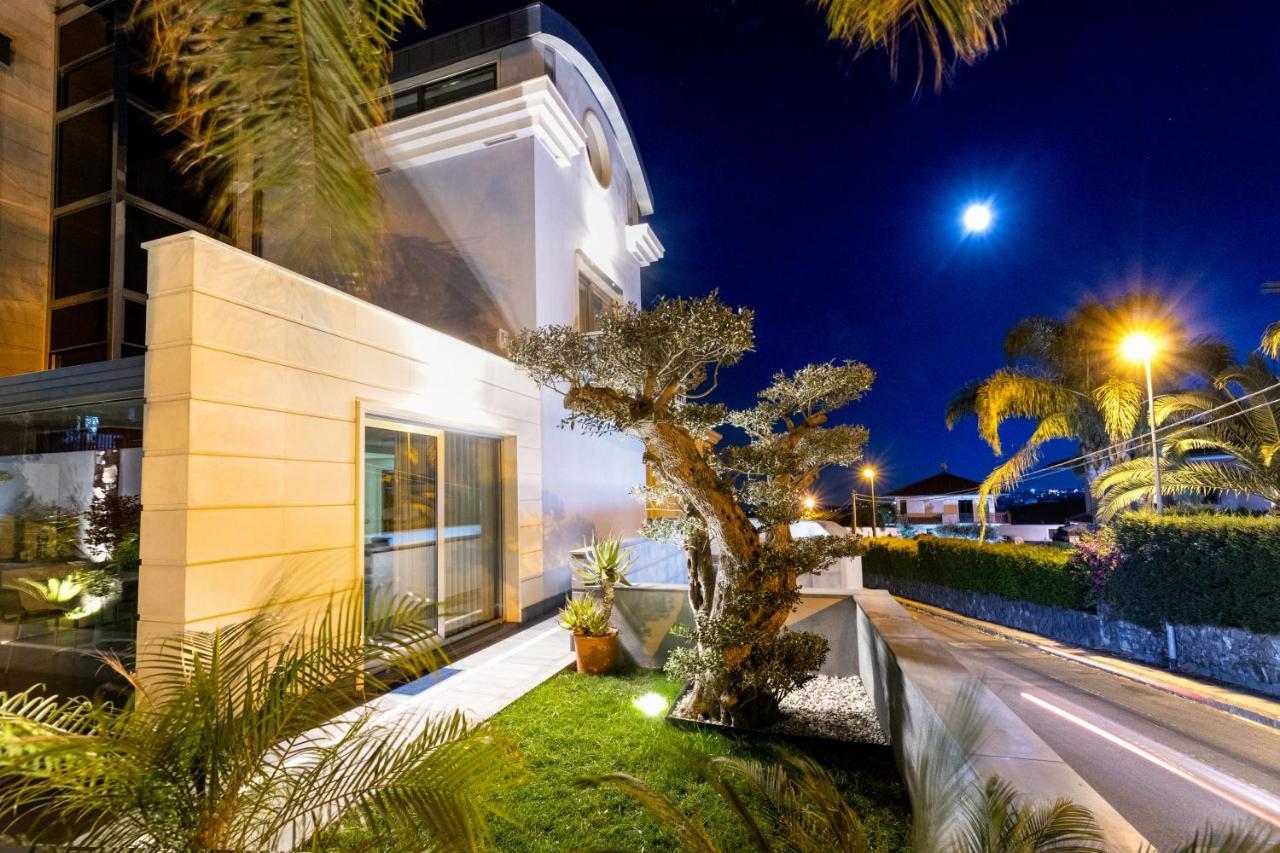Zaffiro Lavico Rooms Etna Nature Sea 아치레알레 외부 사진