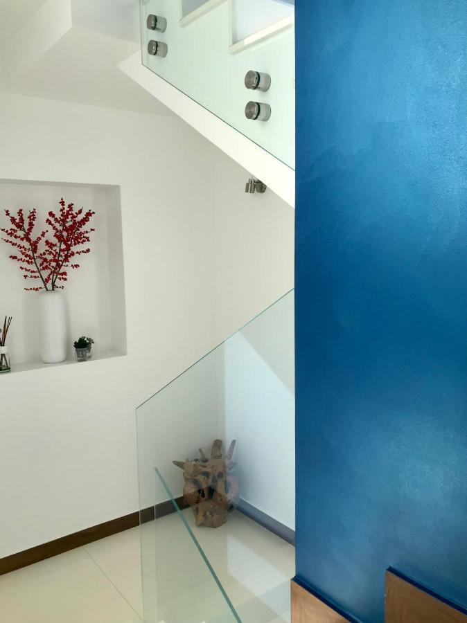 Zaffiro Lavico Rooms Etna Nature Sea 아치레알레 외부 사진