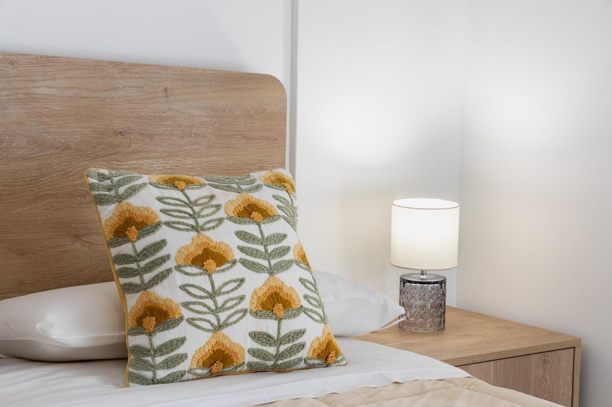 Zaffiro Lavico Rooms Etna Nature Sea 아치레알레 외부 사진